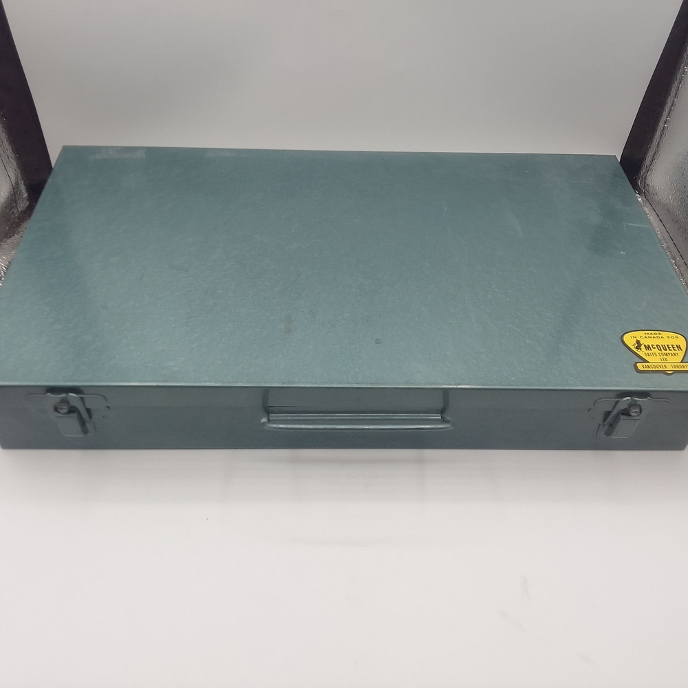 Metallic File Organizer Case - Picture 3 of 4